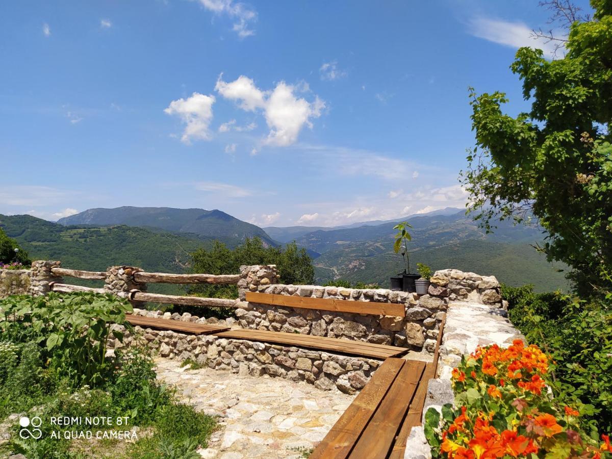 Massia Gasset Bed & Breakfast Senterada Exterior photo
